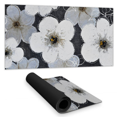 Gray flowers - 15.75"x31.50" Desk mat