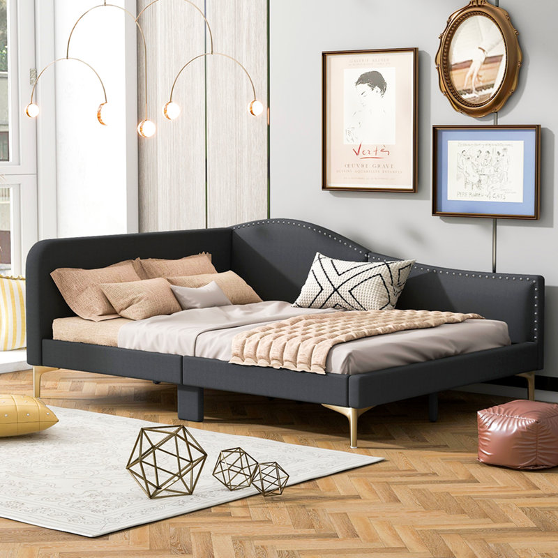 Lit de jour double rembourré avec tête de lit et accoudoirs, pieds de soutien, gris
