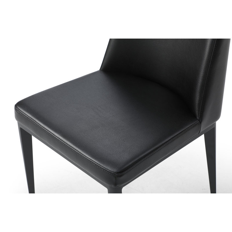 Chaise parsons en similicuir noir