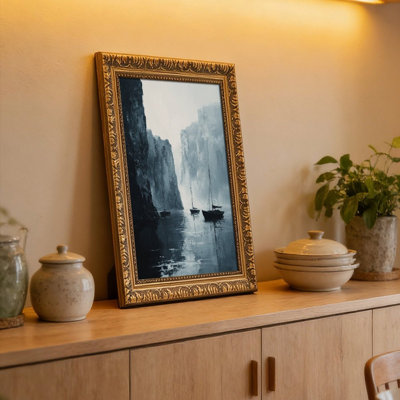 Voiliers à la dérive à travers Misty Canyon Waterscape Art Print