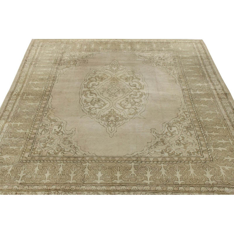 Wool Oriental Area Rug in Beige/Brown, Gray/Silver, Green