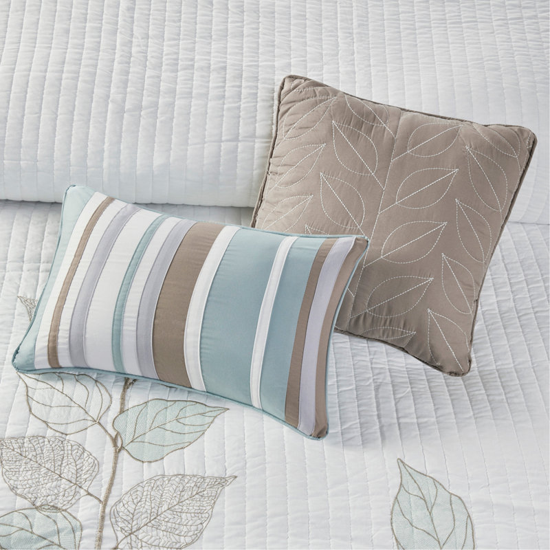 Ensemble de courtepointe pour lit double / grand lit 6 pièces réversible en microfibre de style floral avec broderie de feuilles et coussins décoratifs assortis