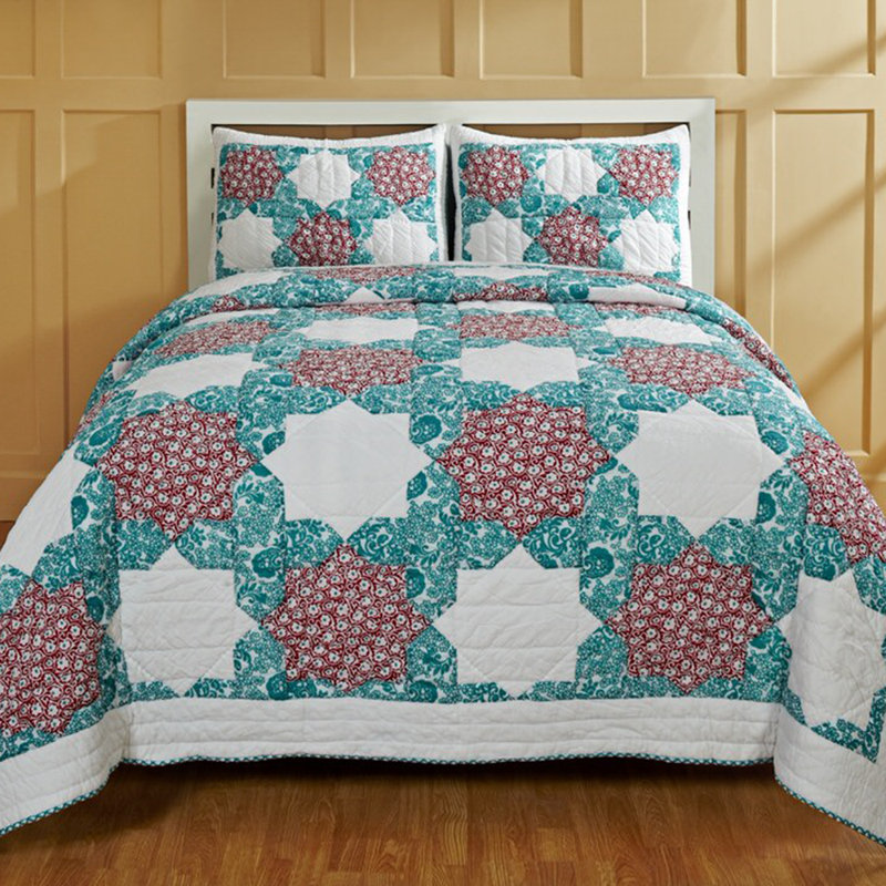 Esha Quilt, King Quilt + 2 King Shams
