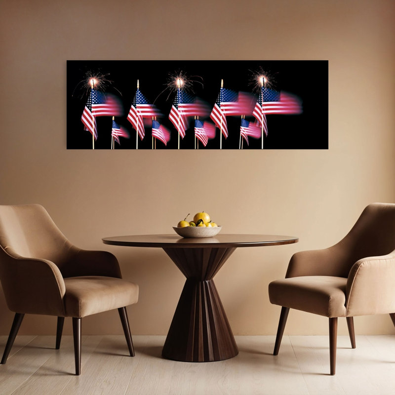 «Us Flags And Fireworks», art mural traditionnel, H 16 po x l 48 po