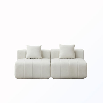Sectional Sofa With 2 Pillows