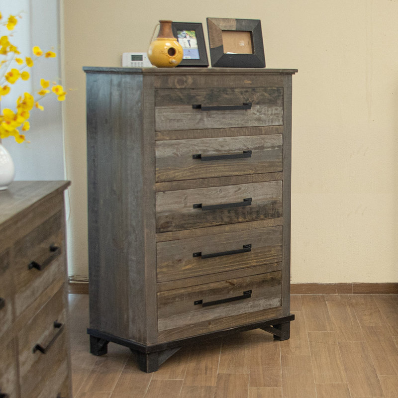 Commode 5 tiroirs Sabetha