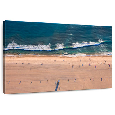 Vue aérienne de la plage Gillard Santa Monica