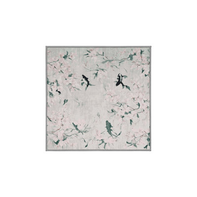 Tapis gris soyeux et moelleux