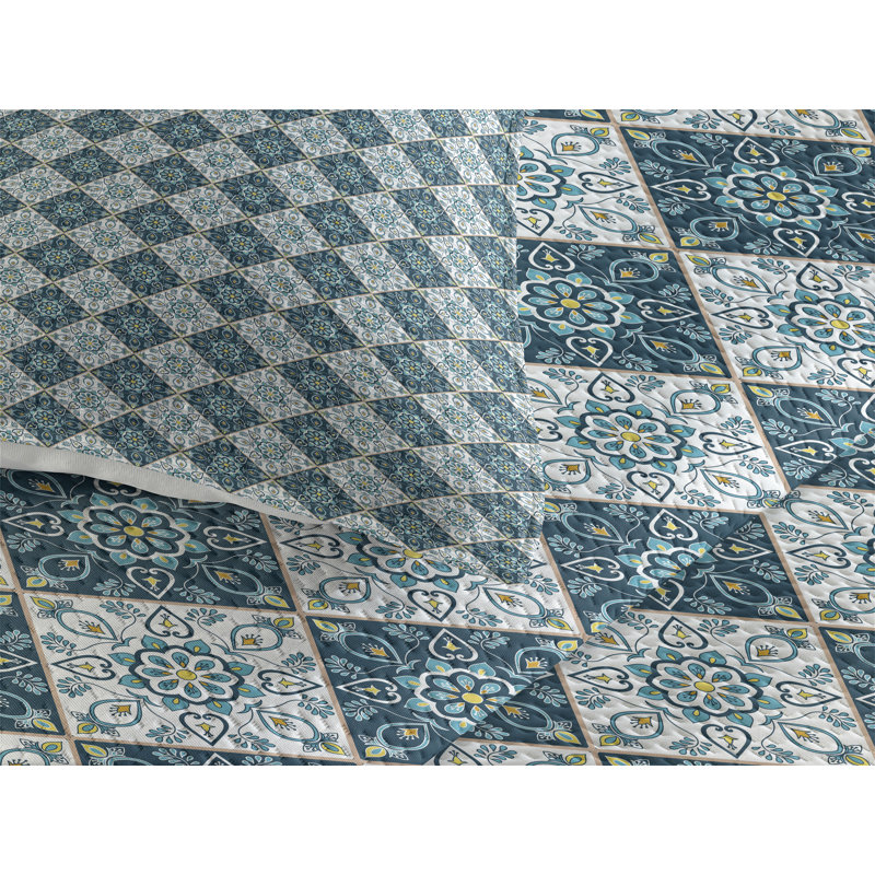 Morrocan Eclectic Geometric Shapes Coverlet, King Bedspread + 2 Shams
