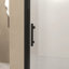 Porte de douche pivotante 28 po x 72 po, cadre en aluminium noir mat, demi-cadre, film en verre trempé anti-déflagrant de 1/4 po (6 mm), poignée en acier inoxydable-121957882