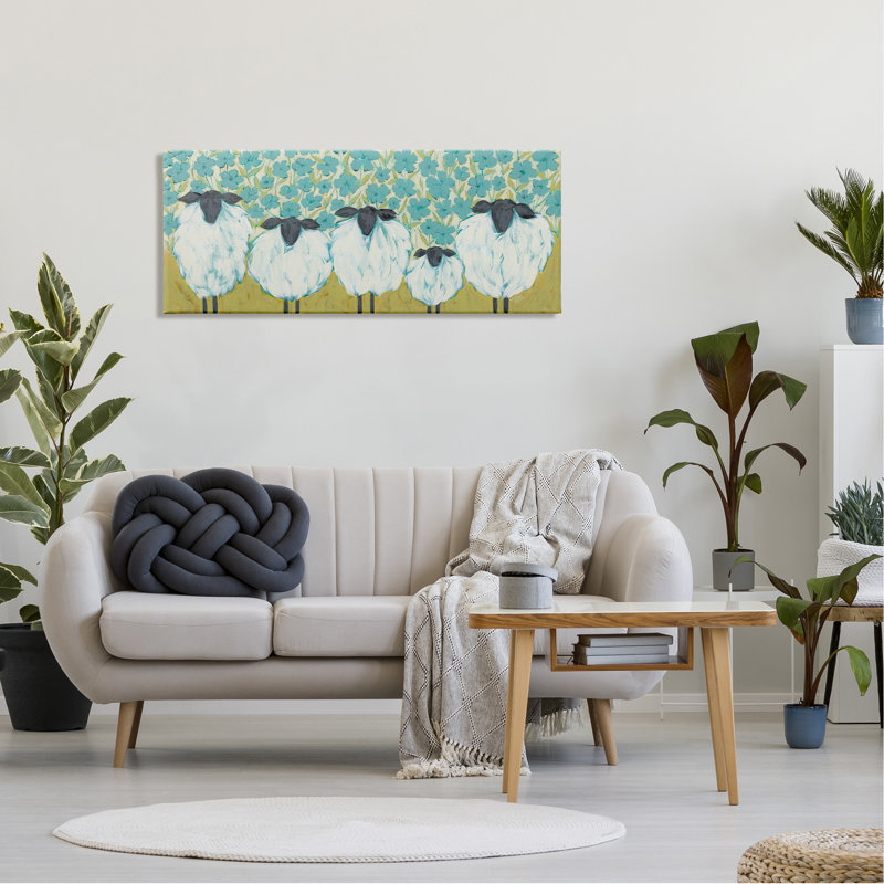 «Sheep Family Blue Daisy» par Michele Norman - peinture sur toile tendue, H 20 po x l 48 po x P 1,5 po