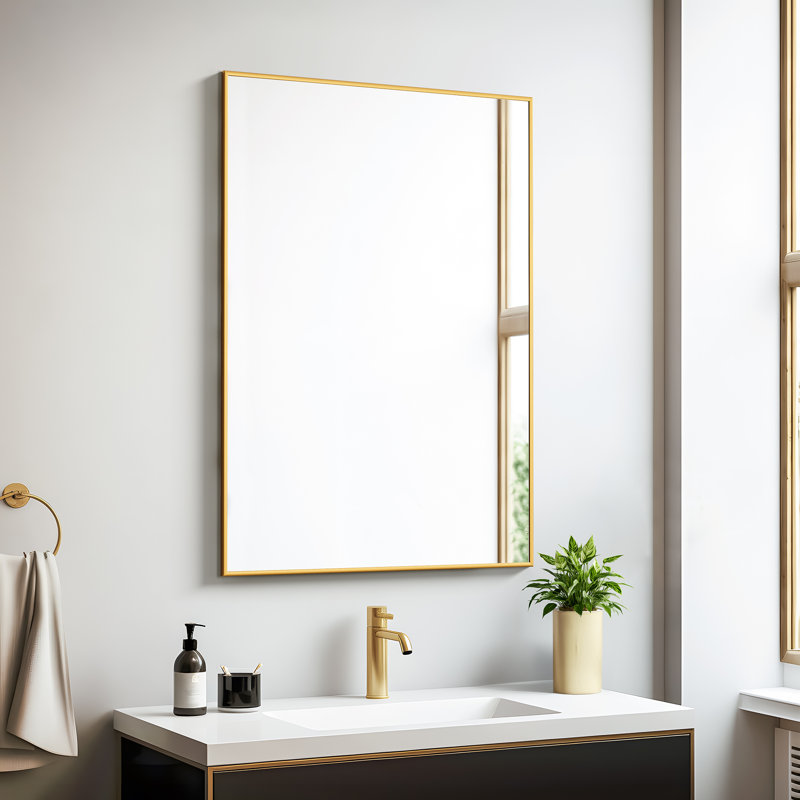 Miroir de salle de bain mural Kayelle, 38 po x 26 po, Doré