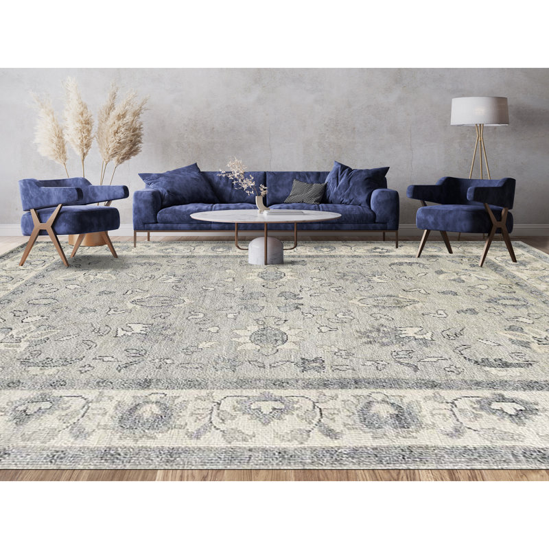 Oriental Area Rug in Light Gray/Beige, Rectangle 2' x 3'