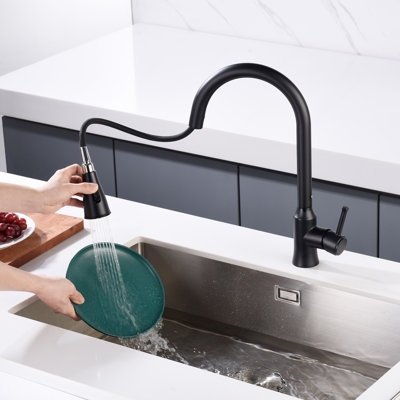 SUMERAIN Pull Down Kitchen Sink Faucet Single Handle Single Hole Lead Free