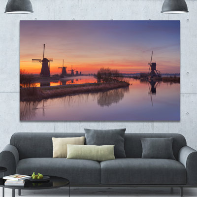 " Dutch Windmills Panorama "