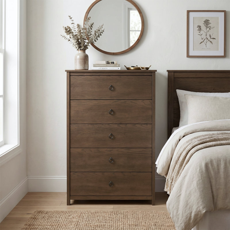 Mucci Transitional 31.3" W 5 Drawer Chest, Dark Brown Oak