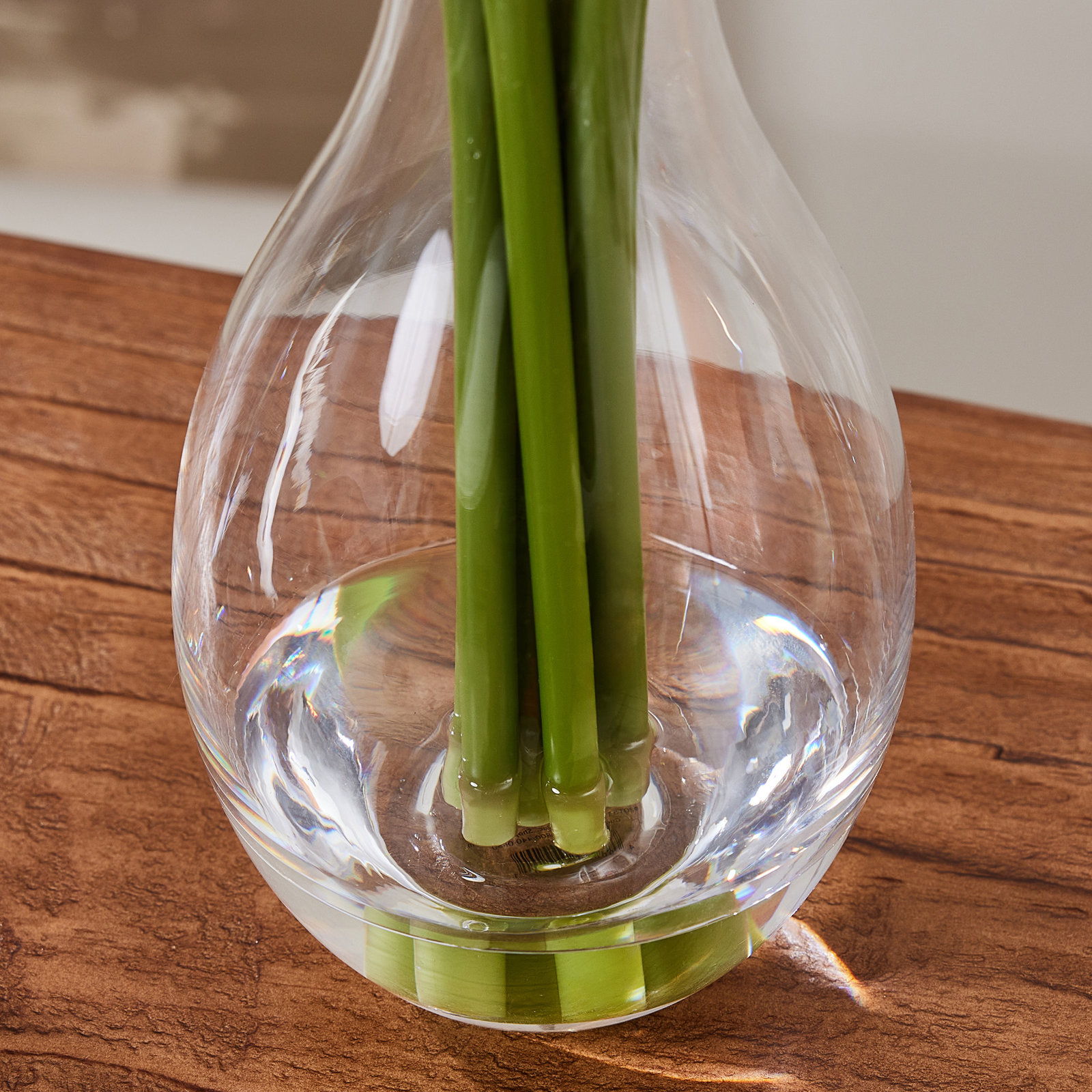 Elegant 17" Artificial Calla Lily Arrangement In Teardrop Glass Vase With Faux Water - Modern Handcrafted Real-Touch Floral Centerpiece For Minimalist Home & Office Décor