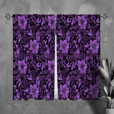Rideaux à motif floral et rideaux noirs botaniques