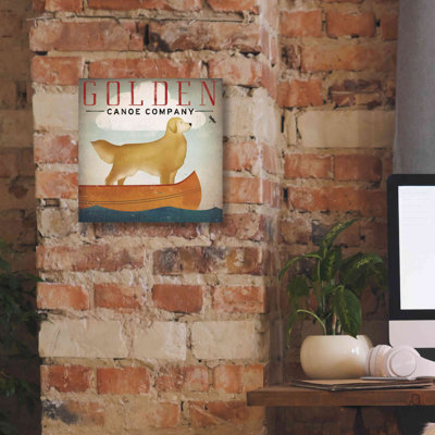 «Golden Dog Canoe Co Right Faceing» par Ryan Fowler