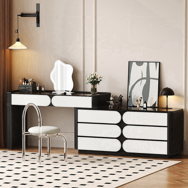 Lundynn, Noir / blanc