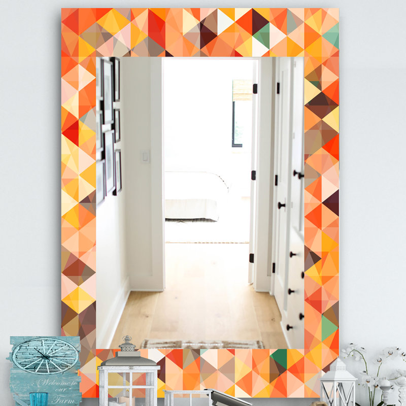 Miroir mural colourfieldse triangulaire 27 traditionnel, H 39,4 po x l 29,5 po