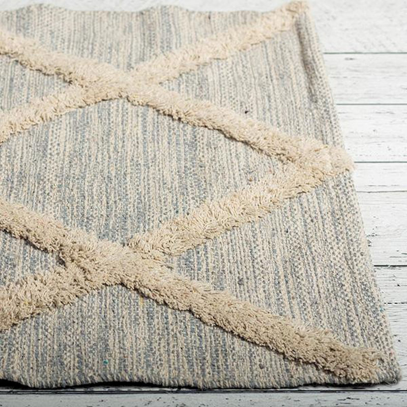 Tapis en coton à motif losanges surélevé