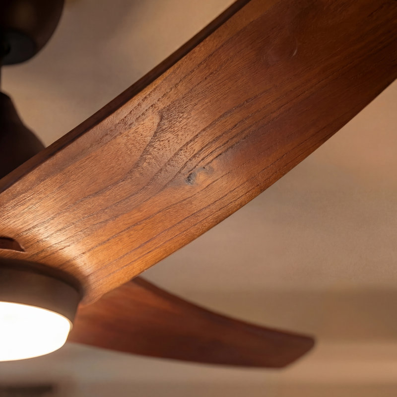 Ventilateur de plafond intelligent avec pales en bois massif, moteur réversible, contrôle des applications et lumière DEL à intensité variable pour un confort toutes saisons