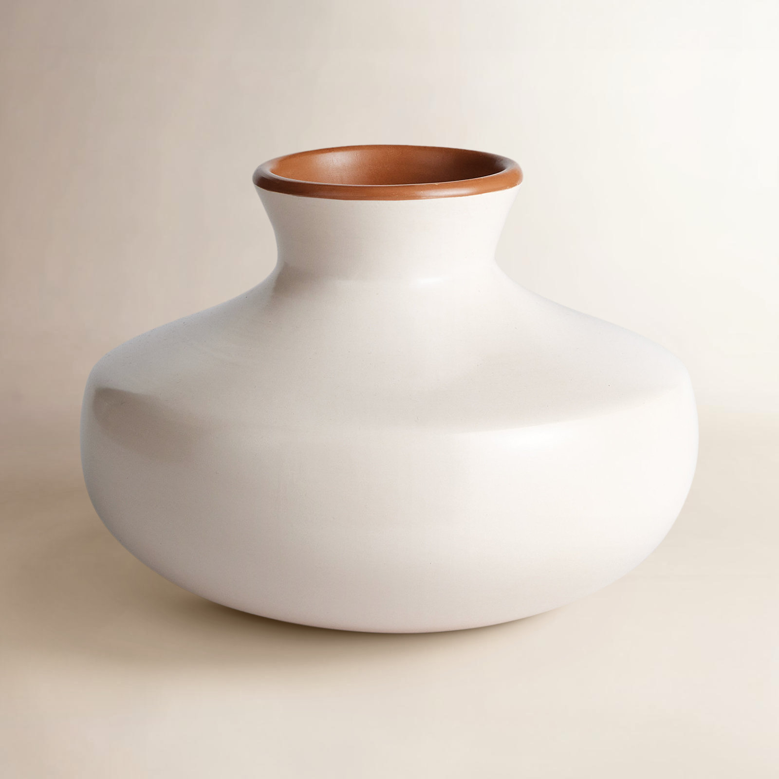 Chamel 6'' Handmade Ceramic Table Vase, White, 6"