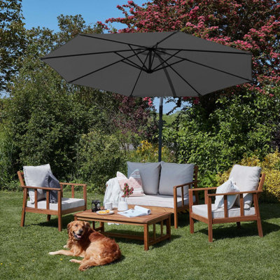 Daphne 5 - Person Seating Group with Natural Cushions and Round Grey Parasol