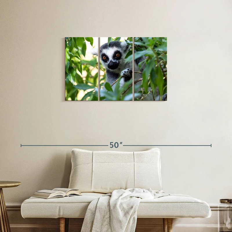 Forest Lemur, 20" H x 33" W