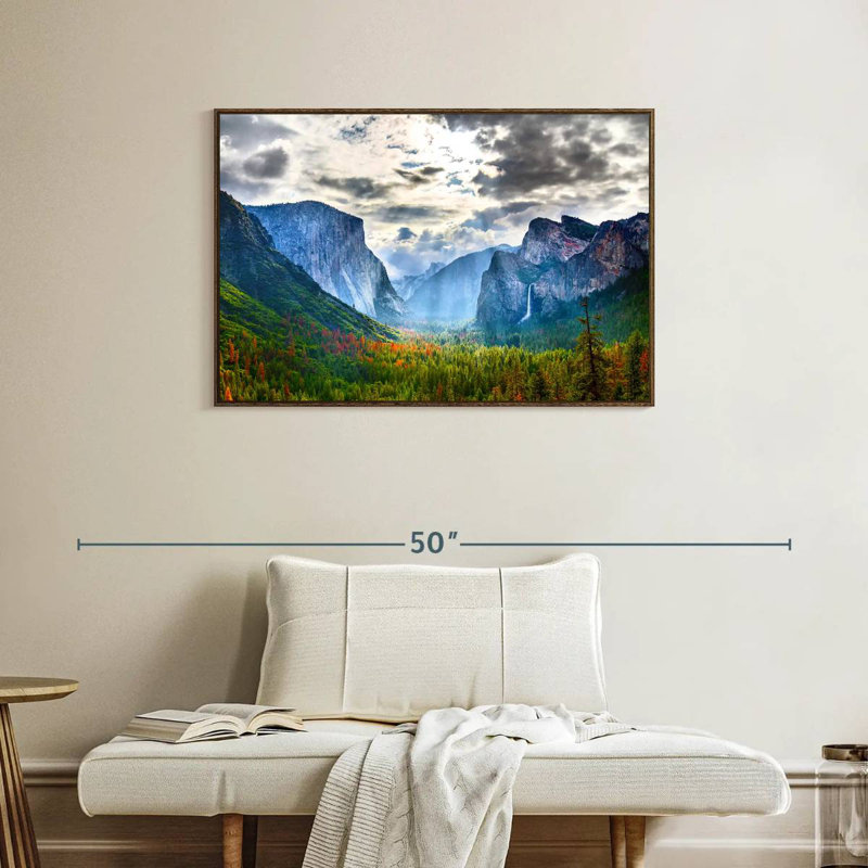 Scène de montagne Yosemite, 37 po x 25 po, Cadre flottant noyer