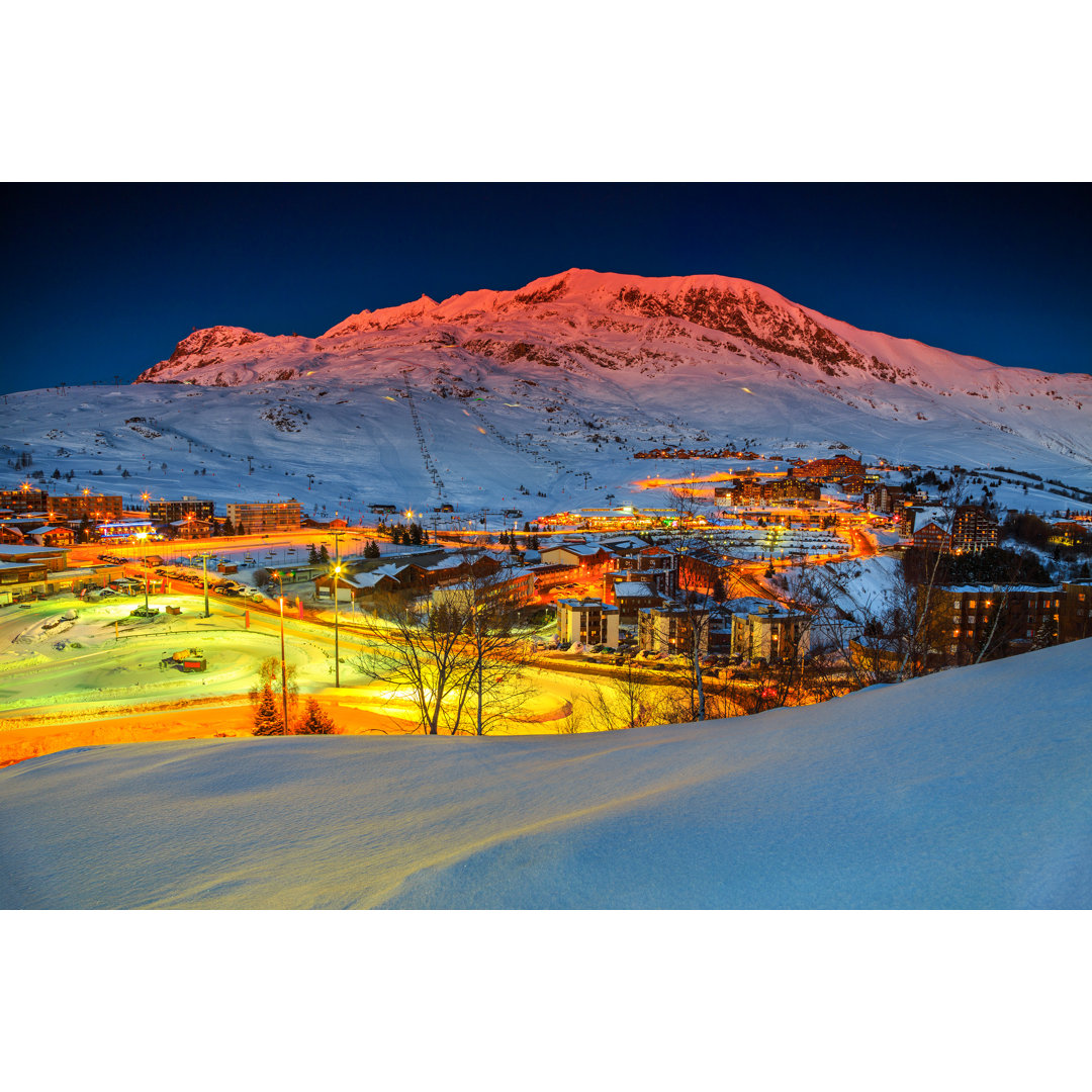 Erstaunlicher Sonnenuntergang und Skigebiet in Frankreich - Leinwanddrucke