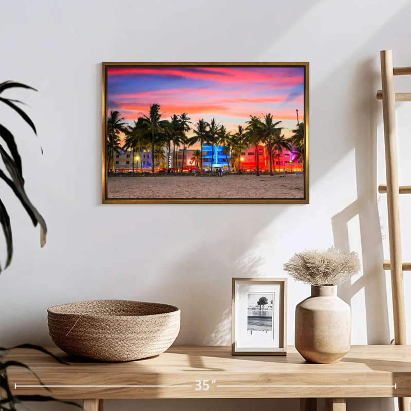 Miami Beach, États-Unis, 19 po x 13 po, Cadre flottant doré