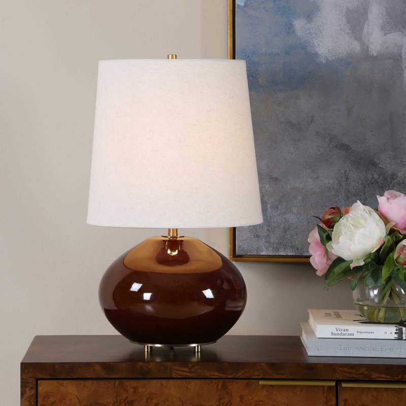 Lampe de table en émail rouge rubis Uttermost