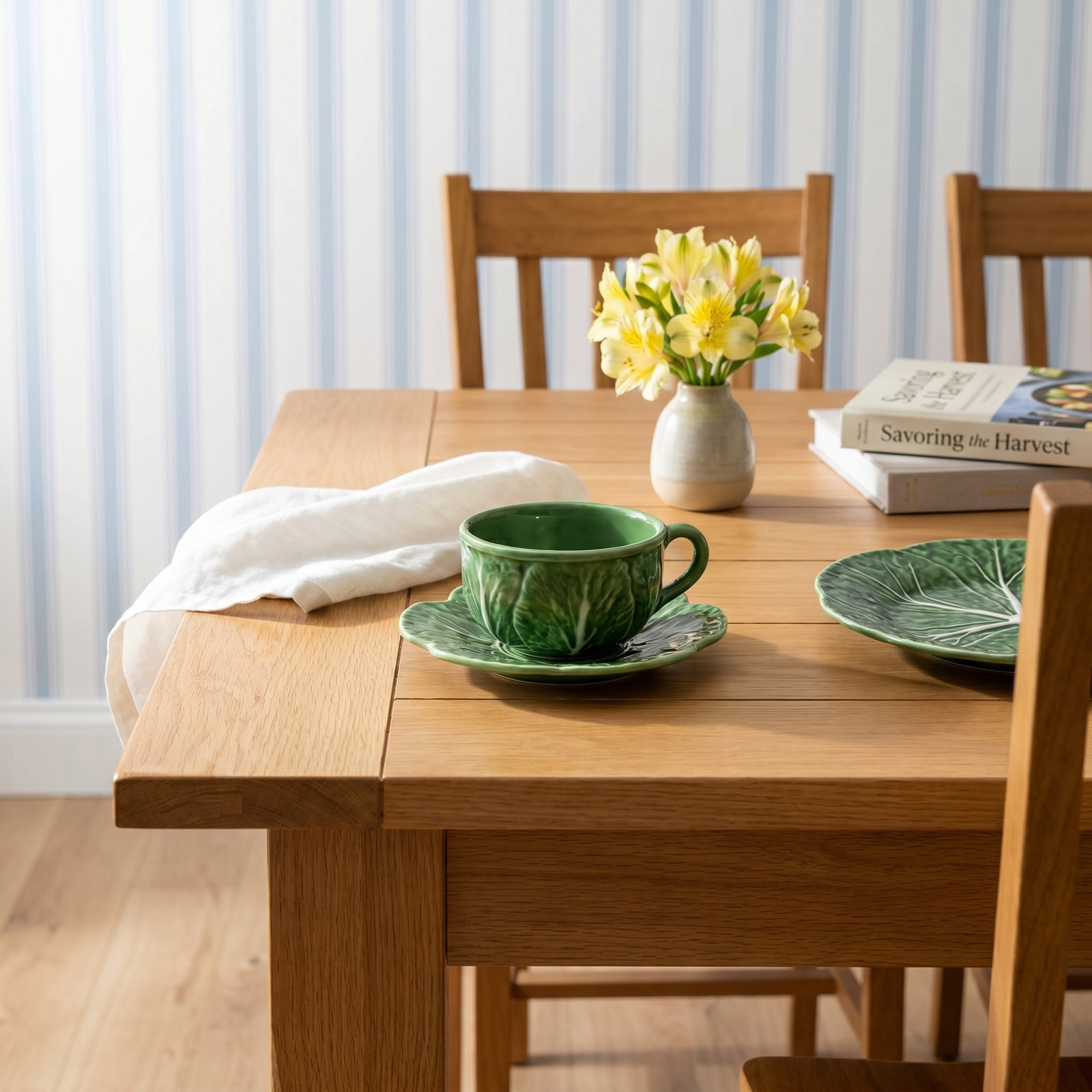 Cabbage Earthenware Teacup