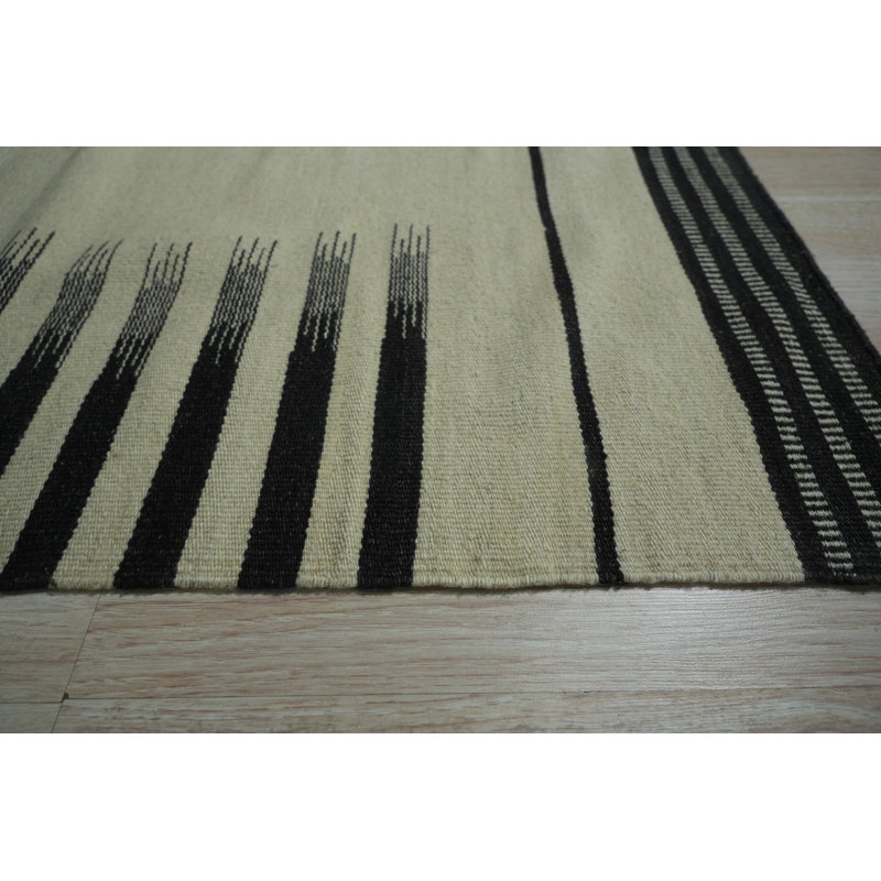 Ivory Handwoven Wool Striated Border Geometric Modern Contemporary Carpet Rug, 4' x 6'