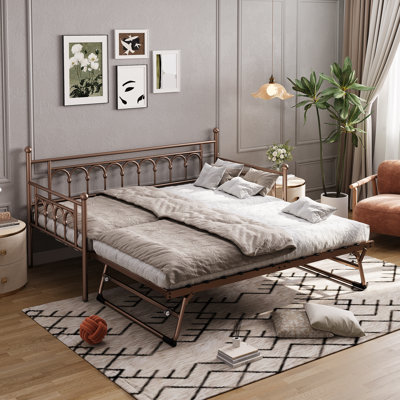 Rackers Daybed with Trundle Bed