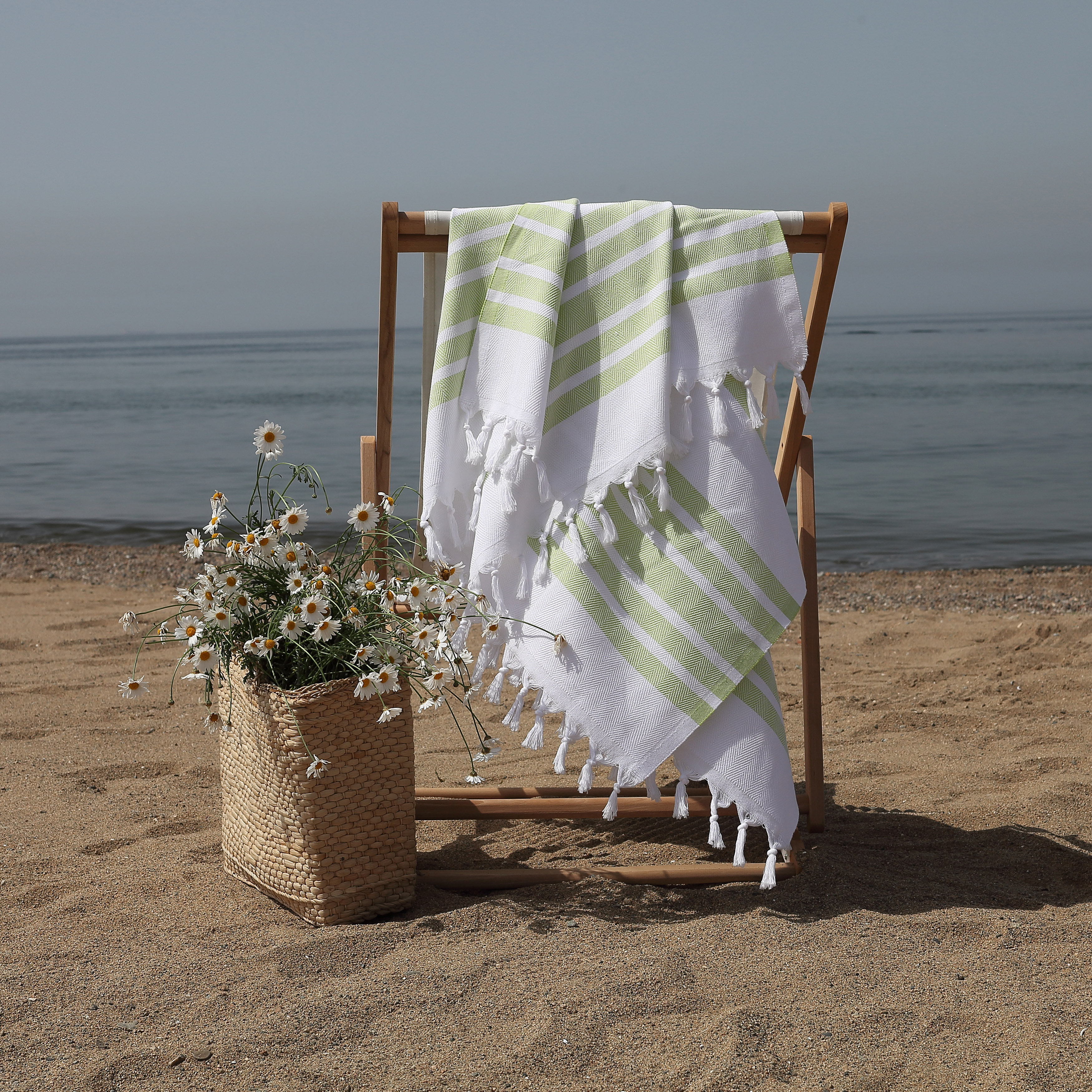 Beachcrest Home Delmer Cotton Oversized Cabana Stripe Beach Towels