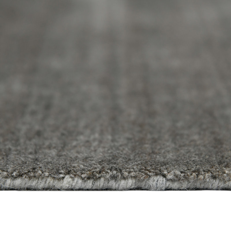 Handcrafted Minimalist Gray Stripe Wool-Viscose Blend Accent Rug