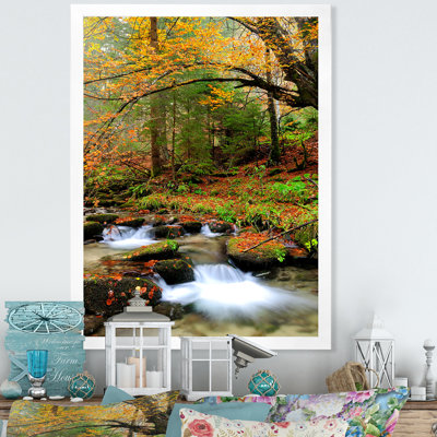 «Beautiful Autumn Forest Waterfall V», œuvre d'art traditionnelle sur toile