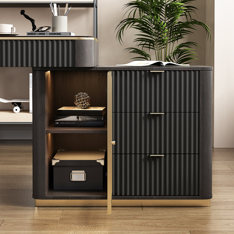 Bureau en verre Dibora avec prises intégrées Très facile à assembler, Noir / brun / or, H 29,5 po x l 50 po x P 23 po