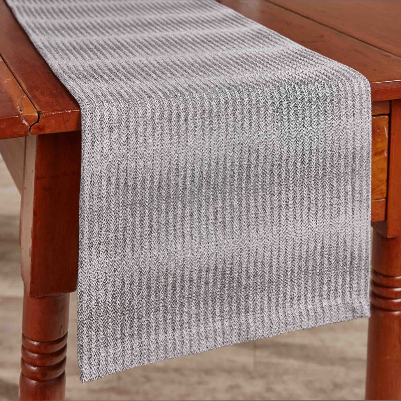 Chemin de table Seitu, 54 po x 13 po