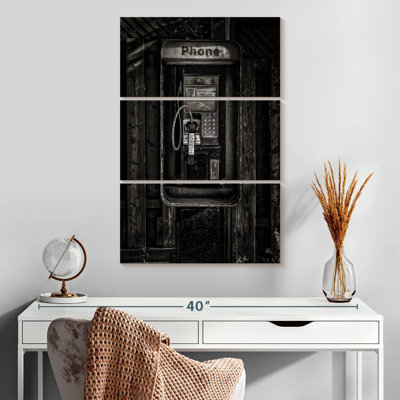 Kerner Phone Booth VII