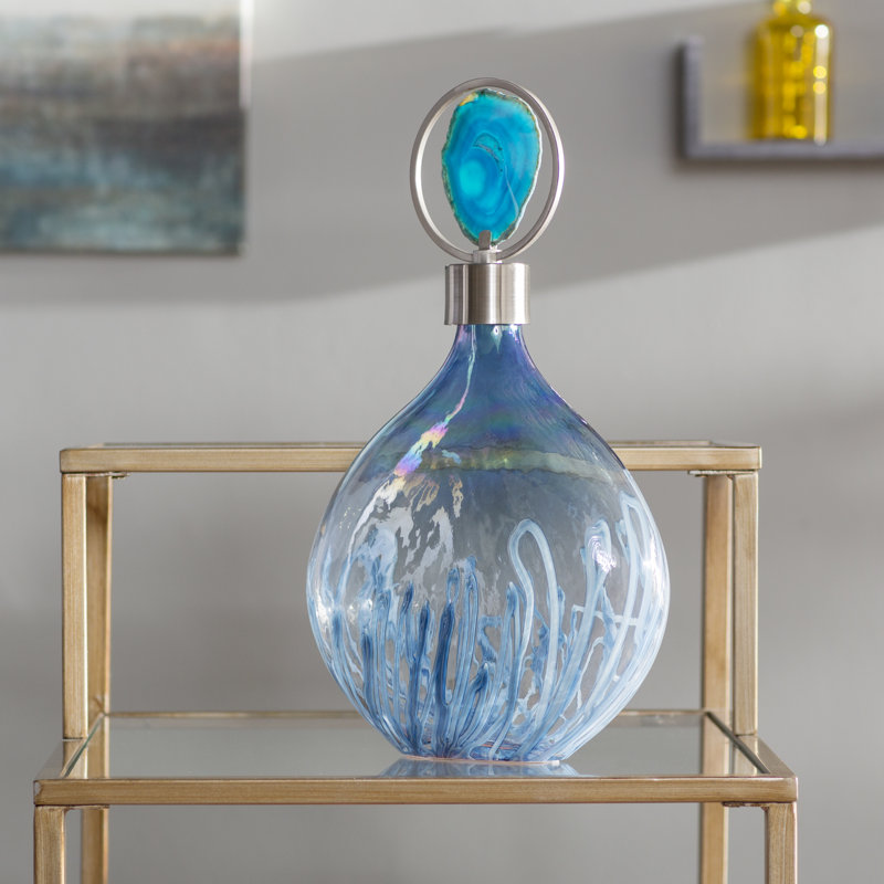 Vase en verre bleu