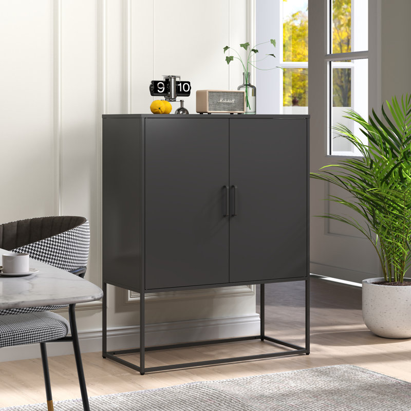 Buffet robuste en métal avec 2 tablettes