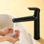 Robinet de salle de bain à poignée simple en laiton-128221801
