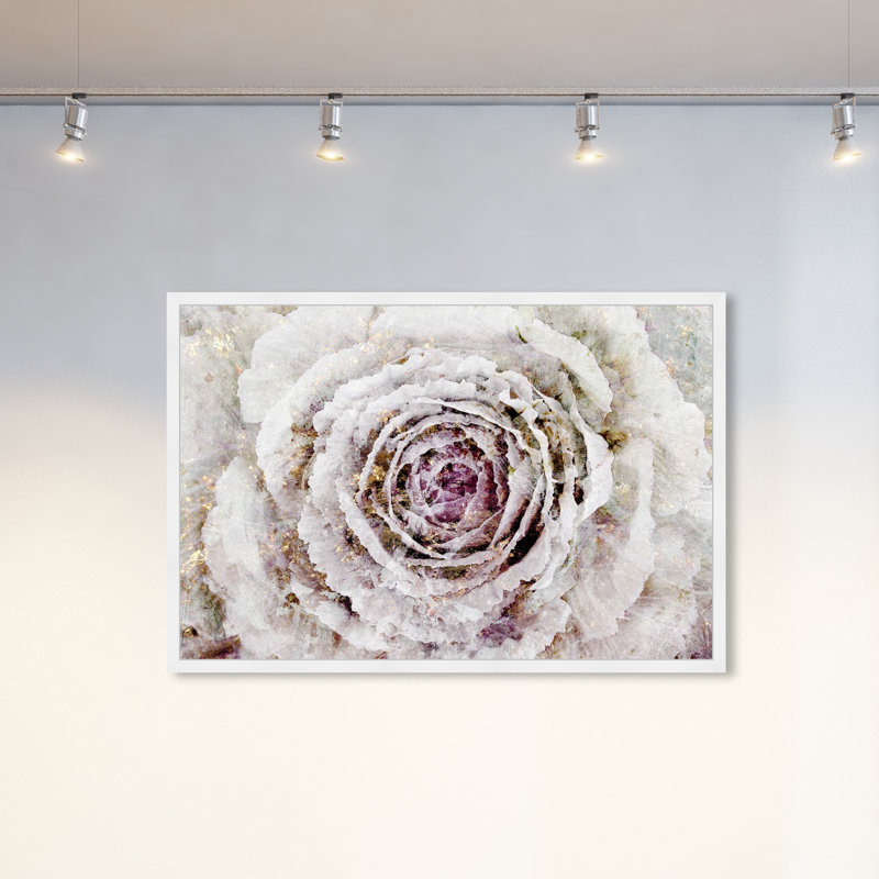 «Winter New York Flower», reproduction d'impression, H 32 po x l 47 po x p 0,5 po, Cadre blanc