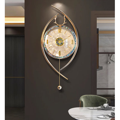 Horloge murale moderne et luxueuse