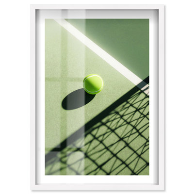 Balle de tennis, boîte aux ombres, Coastal Glam Art par Notoriart, cadre blanc, 10 x 15