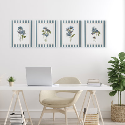 Ensemble de 4 toiles Summer Memory Florals, design par Val Rhodes